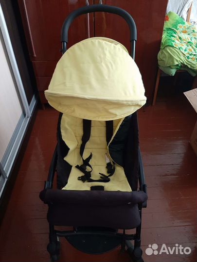 Прогулочная коляска yoya