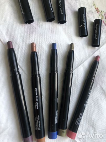 Карандаш тени для век