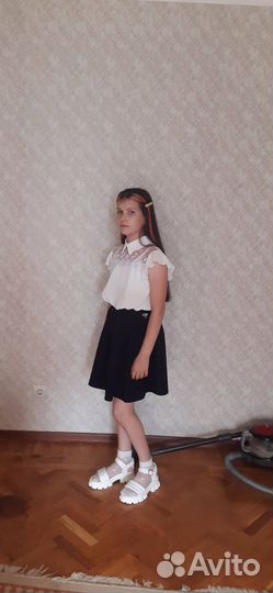 Продам блузку 140-150