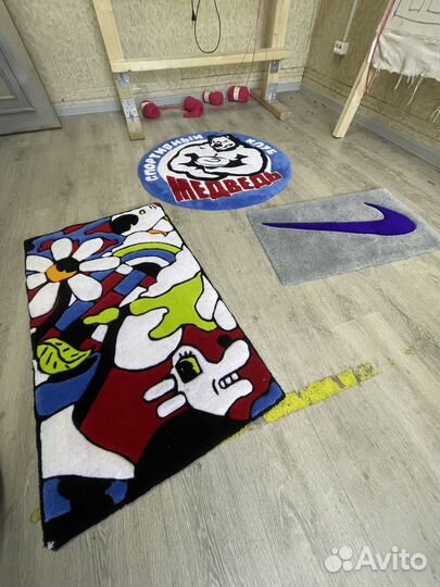 Тафтинговый ковёр ручной работы