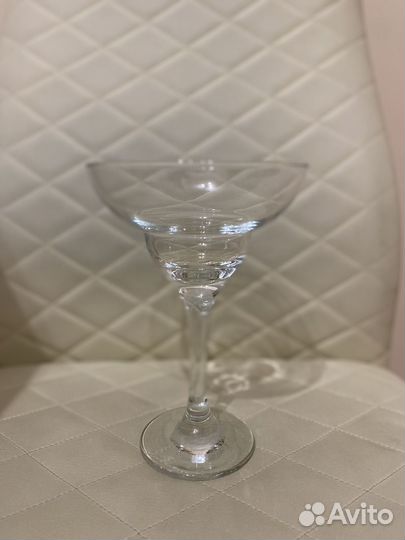 Бокалы для пирамиды