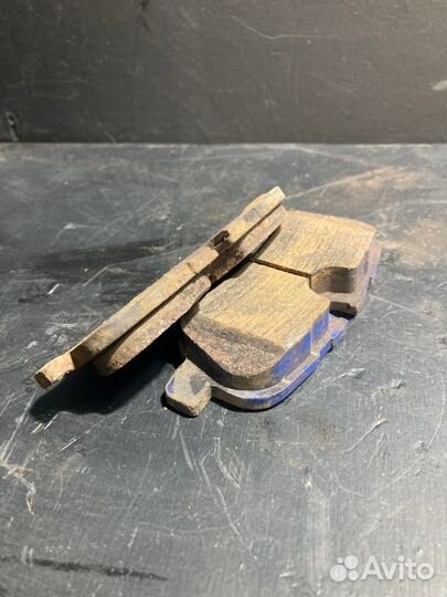 Колодки тормозные задние Land Rover Range Rover