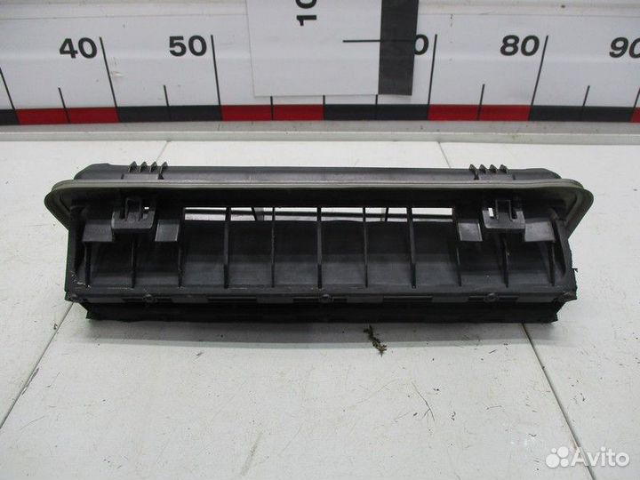 Решетка вентиляционная левая Kia Quoris KH