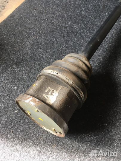 Привод передний в сборе левый infiniti QX70, FX35