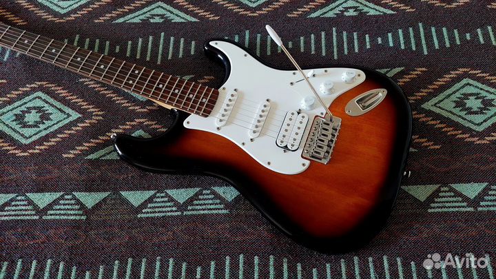 Электрогитара Fender Stratocaster