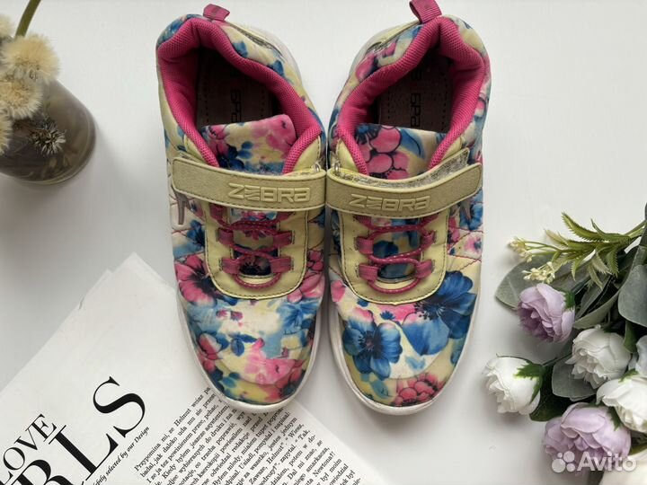 Кроссовки на девочку 36 zebra