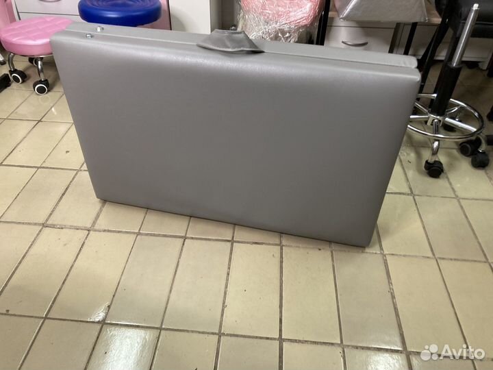 Массажный стол