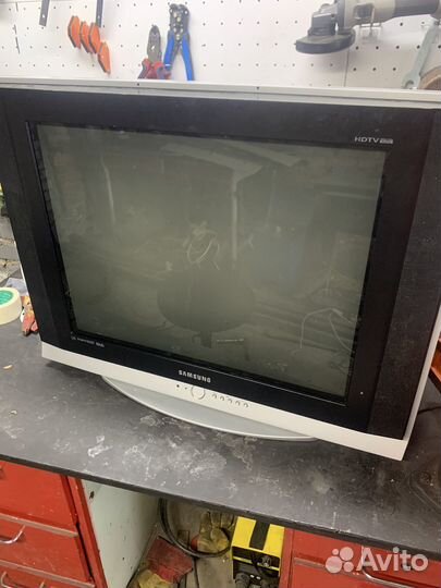 Телевизор samsung
