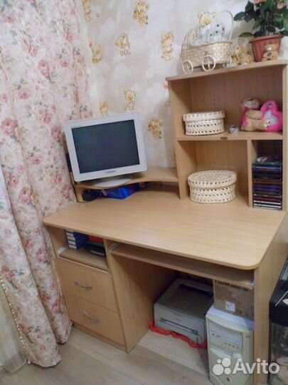 Компьютерный стол