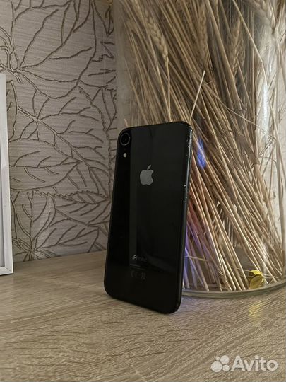 iPhone Xr, 64 ГБ