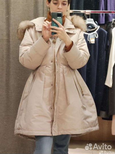 Пуховик кремовый на пухе размер L