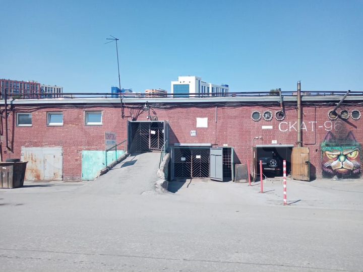 Гараж, > 30 м²