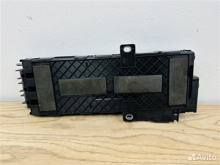 Блок предохранителей Ford Transit 8 2.2D 2014-2023
