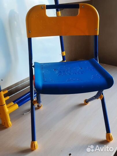 Детский столик и стульчик