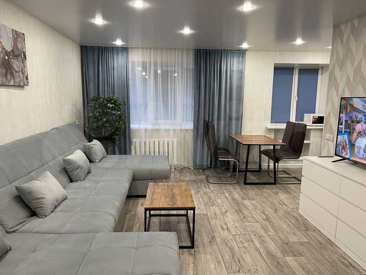 2-к. квартира, 51 м², 1/5 эт.