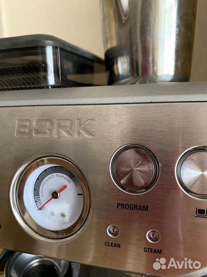 Кофемашина Bork c801