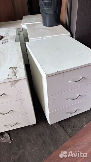 Тумба белая