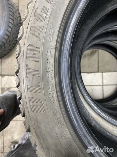 Goodyear Ultra Grip Ice Arctic 2 205/55 R16
