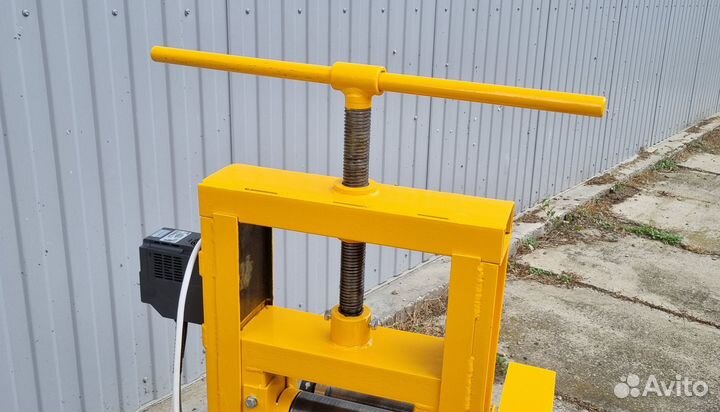 Трубогиб (профилегиб) электрический нд1 380вт