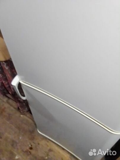 Холодильник indesit