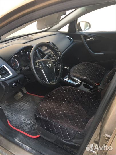Opel Astra 1.6 AT, 2012, битый, 96 000 км