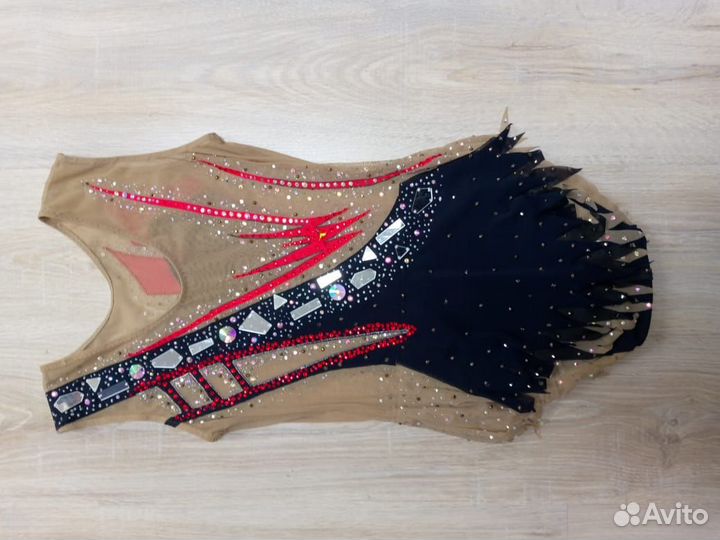 Купальник для художественной гимнастики