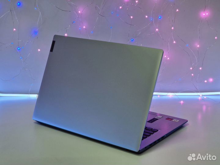 Ноутбук Lenovo Athlon 3020e 8Gb SSD 256Gb 17.3