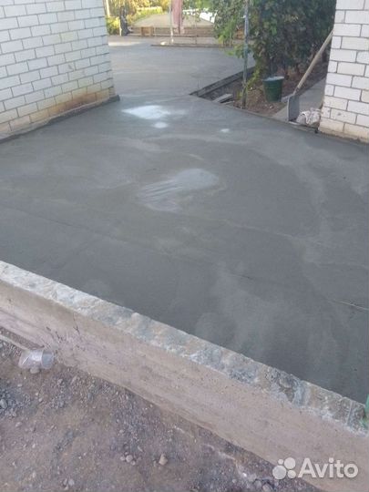 Бригада строителей