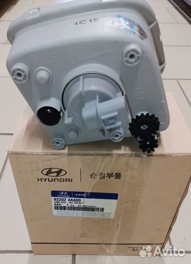 Фара противотуманная Hyundai Starex 922024A600