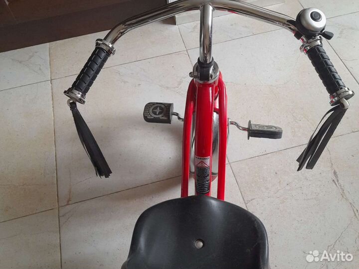 Трехколесный велосипед