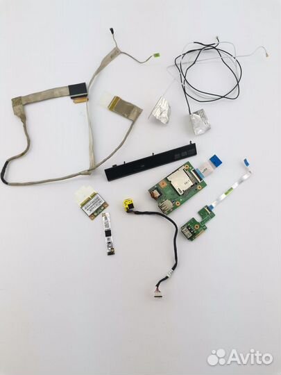 Lenovo B590 20206 часть корпуса