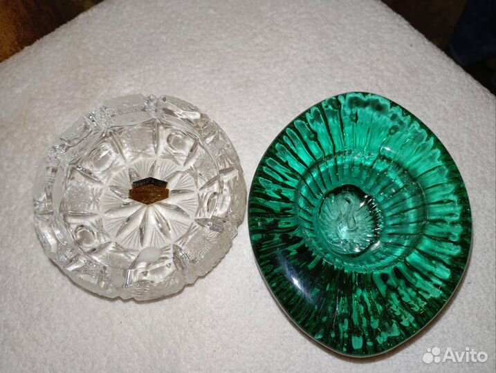 Хрустальная пепельница, цветное стекло