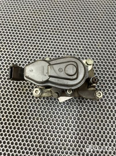 Суппорт задний левый Mazda 3 BM PY 2013-2019