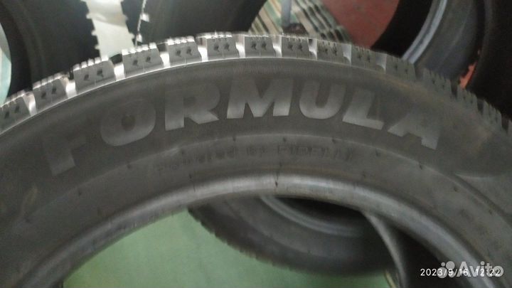 Pirelli Formula Ice 235/55 R17