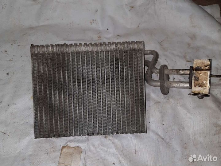 Радиатор кондиционера Renault symbol 2
