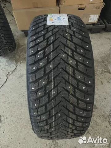 Zmax Winternova Stud II 295/40 R21 107T