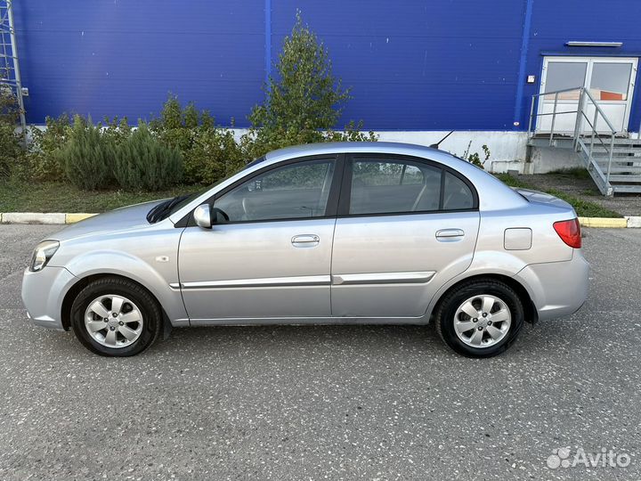 Kia Rio 1.4 AT, 2011, 203 100 км