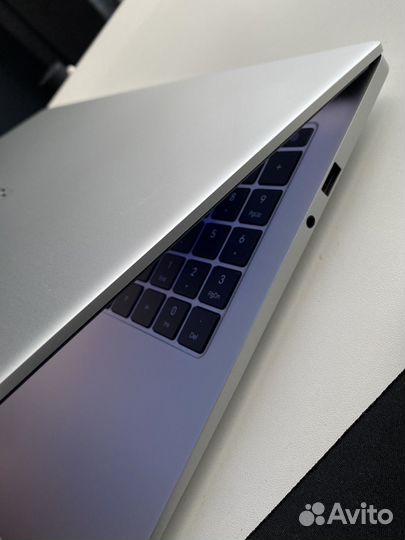 Honor magicbook x 16 pro r7 7840hs 512gb
