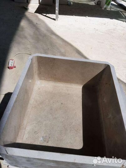 Раковина из мрамора