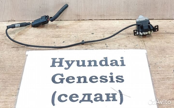 Камера переднего вида Hyundai Genesis 1, седан, 09
