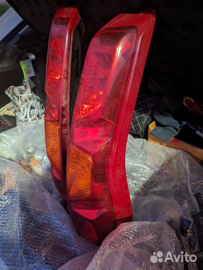 Задние плафоны nissan xtrail t31