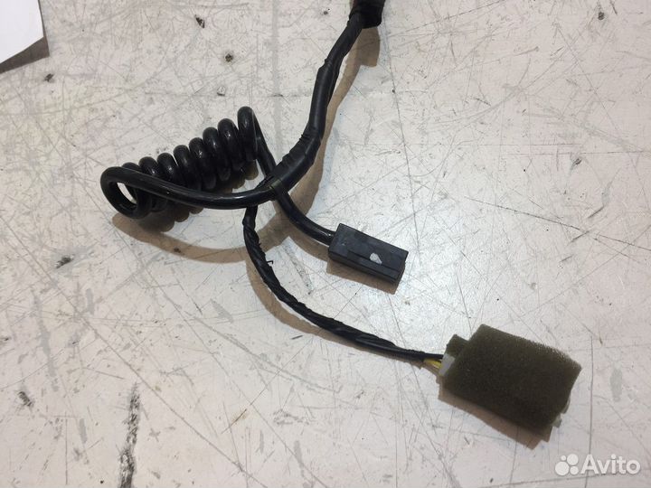 Электропроводка двери багажника (SsangYong Rexton)