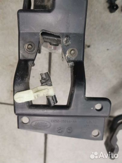 Range rover 4 vogue Птф Кронштейн брызговики