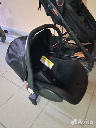 Коляска 3 в 1 с автолюлькой