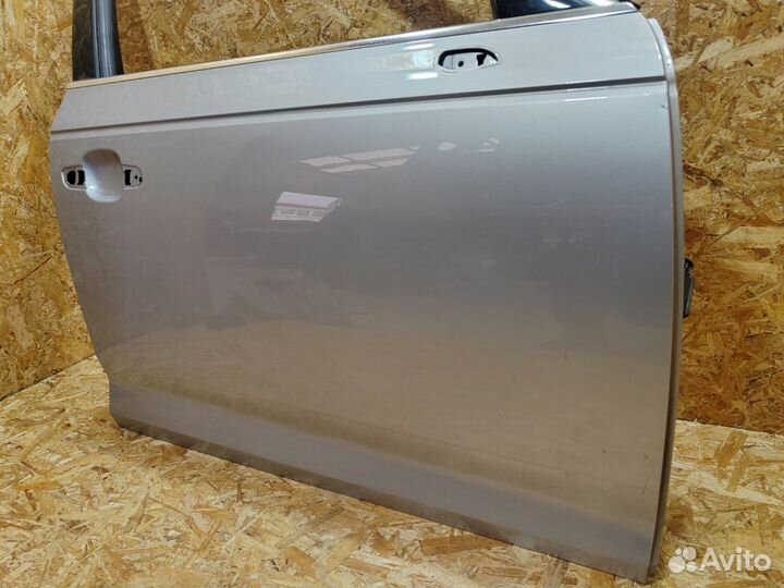 Дверь передняя правая Audi A4 B9 2016 8W0831052