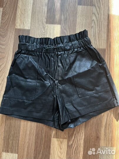 Кожанные шорты