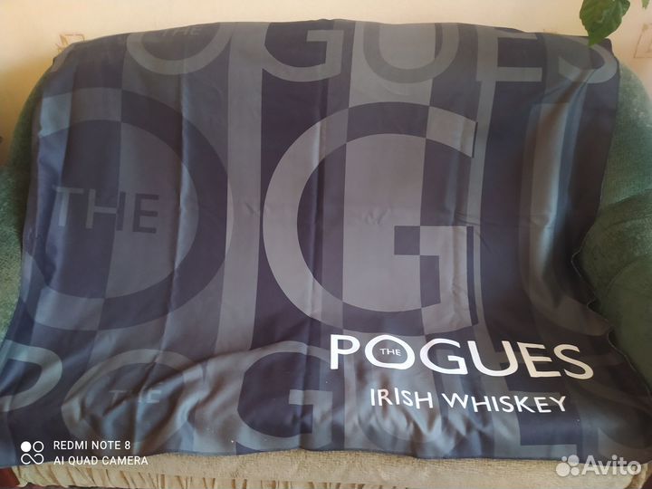 Фирменный плед