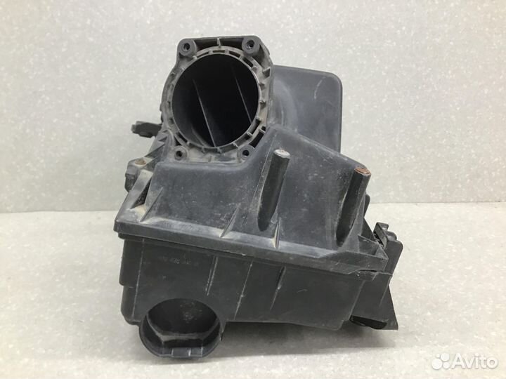 Корпус воздушного фильтра Skoda Octavia (A4 1U) 20