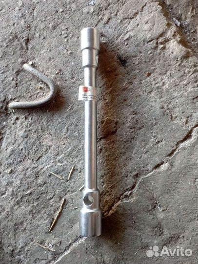 Ключ баллонный на Газель