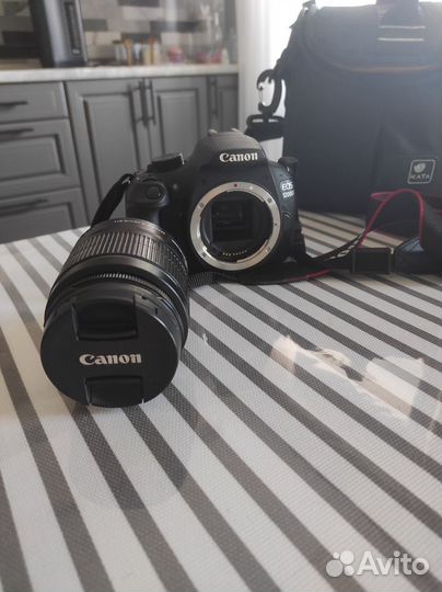 Зеркальный фотоаппарат Canon EOS 1200D